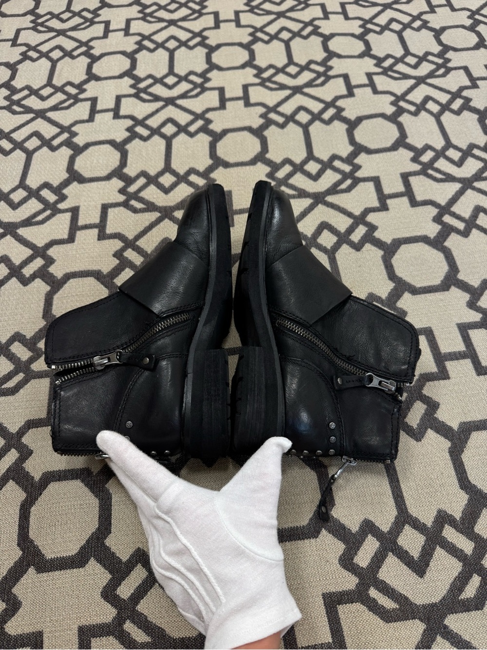 OTBT Black Leather Moto Ankle Boots Double Zip Studded Women’s Size 8.5 - Picture 5 of 11